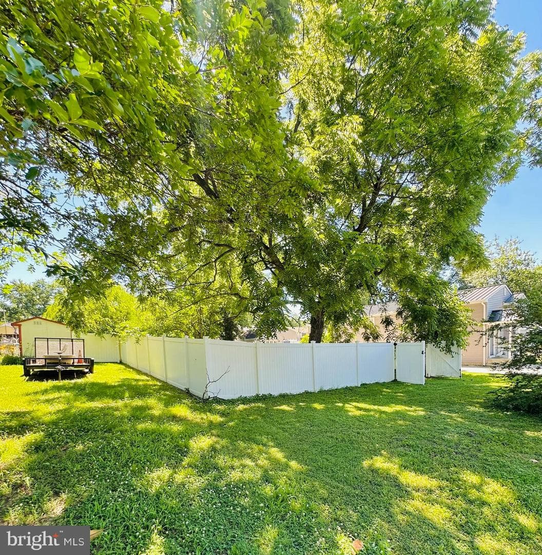 8608 Oak Road photo 28