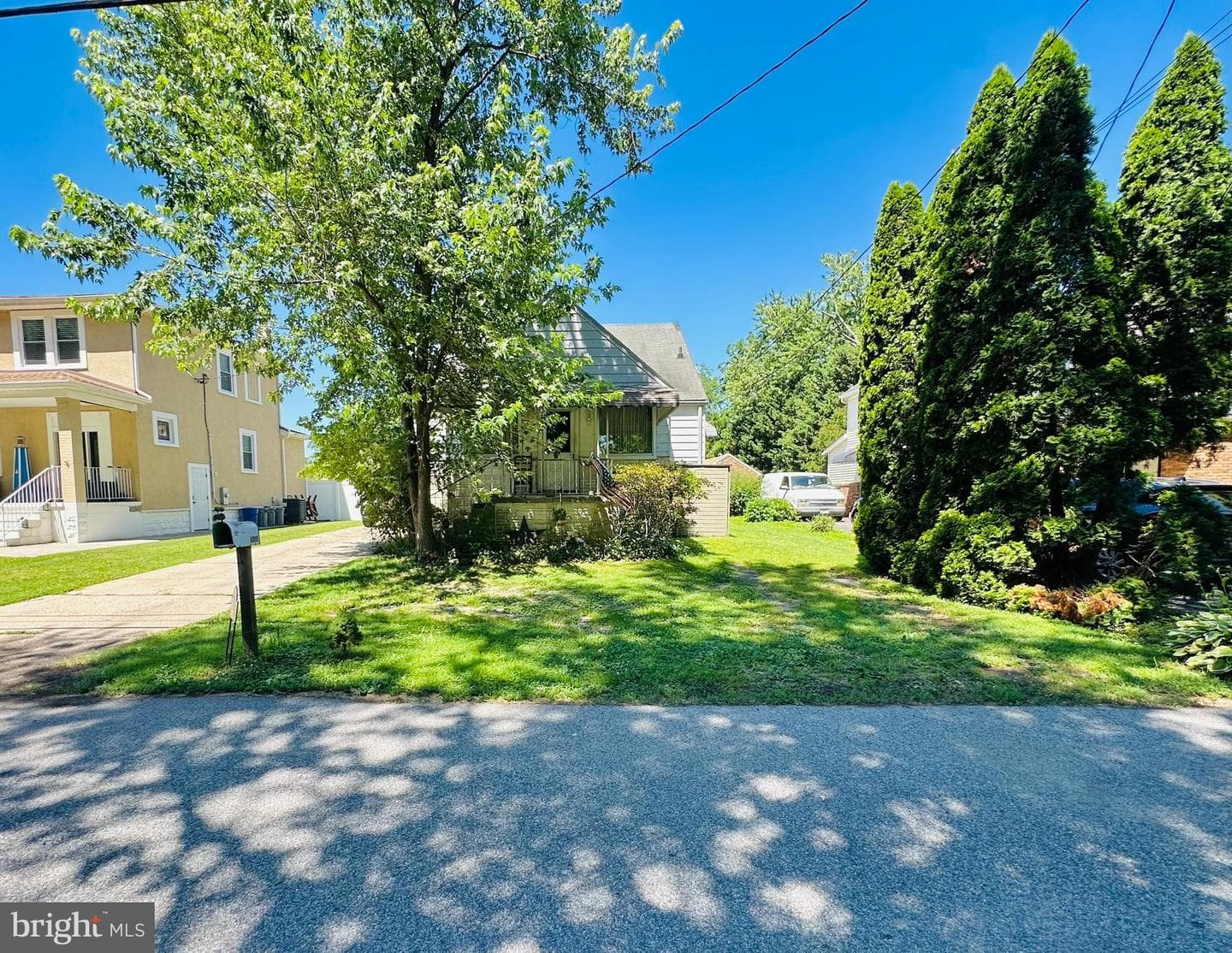 8608 Oak Road photo 3