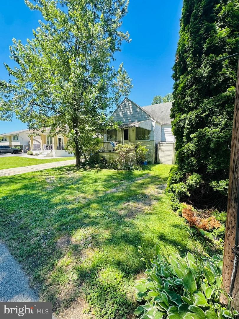 8608 Oak Road photo 4