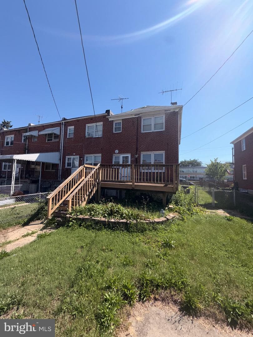 136 Kingston Road photo 20