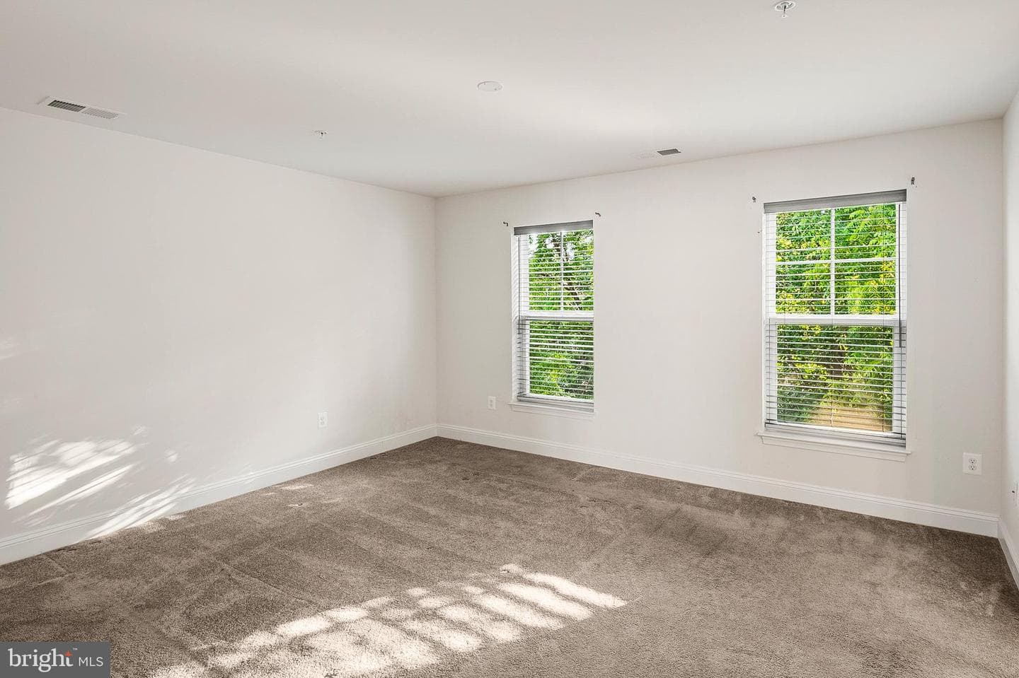 33 Greensborough Road photo 28