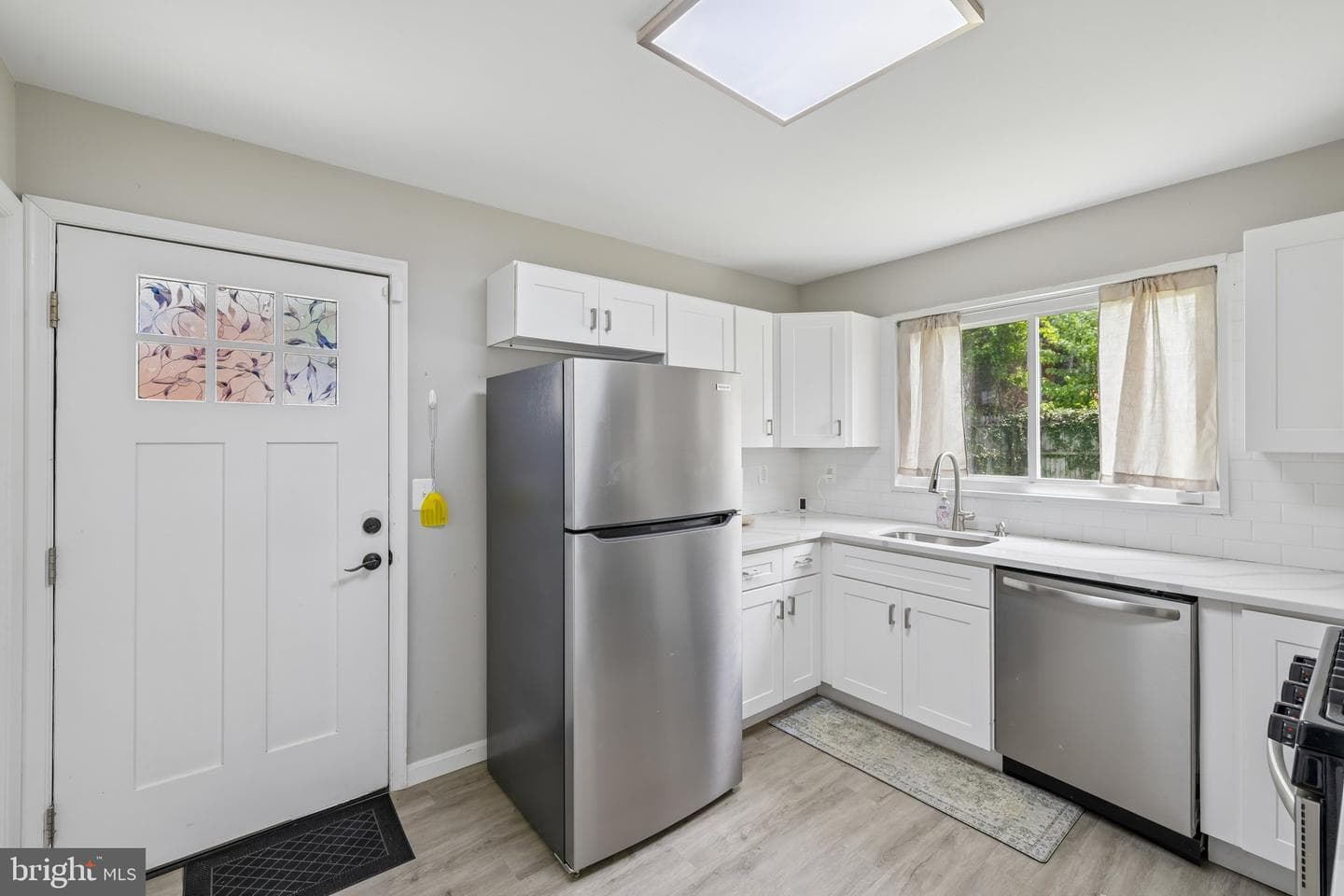 933 Prestwood Road photo 14