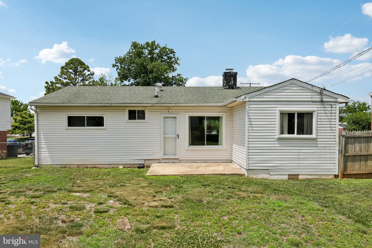 933 Prestwood Road photo 30