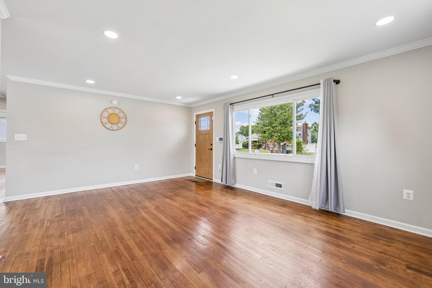 933 Prestwood Road photo 9