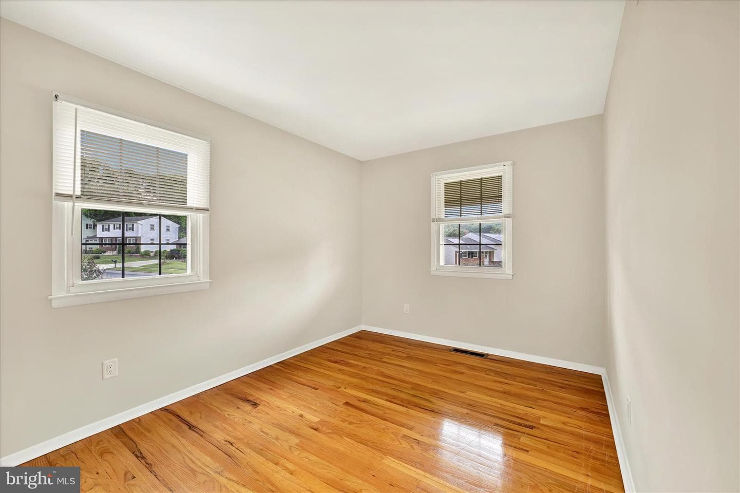 4700 Ebenezer Road photo 17