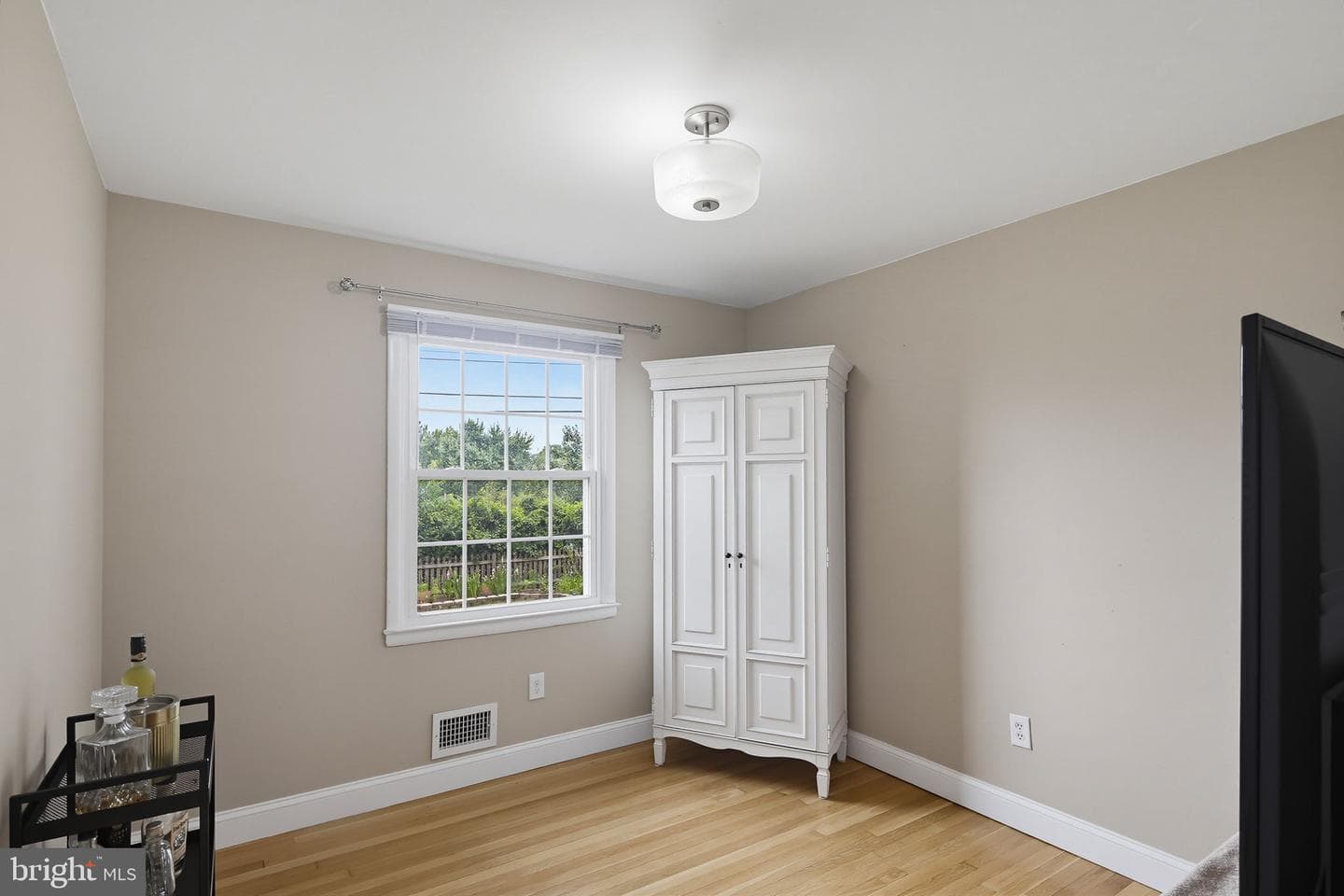 1034 Donington Circle photo 15