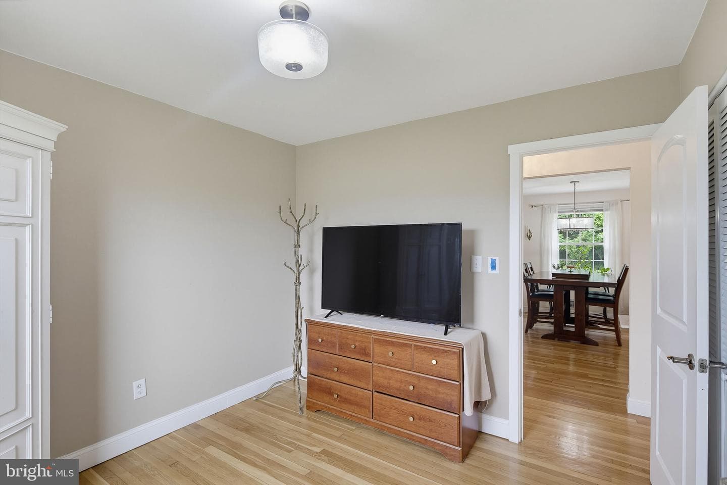 1034 Donington Circle photo 17