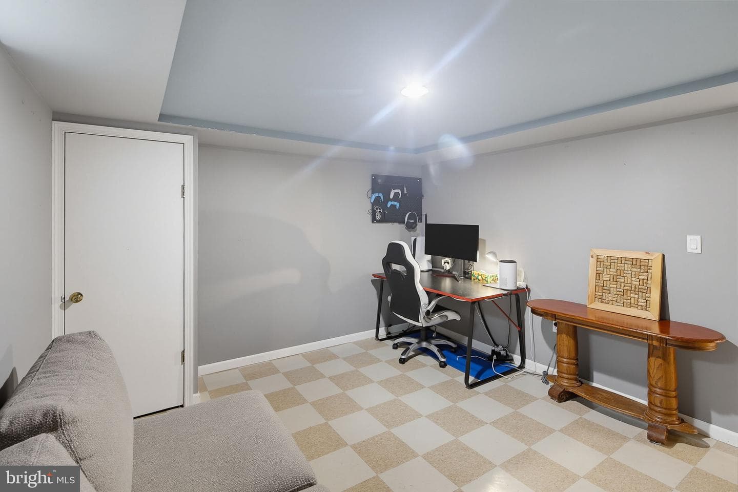 1034 Donington Circle photo 29