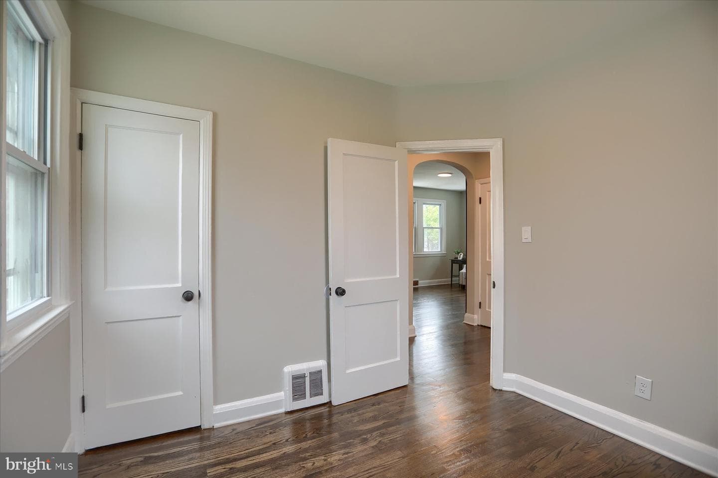 24 Lincoln Avenue photo 14