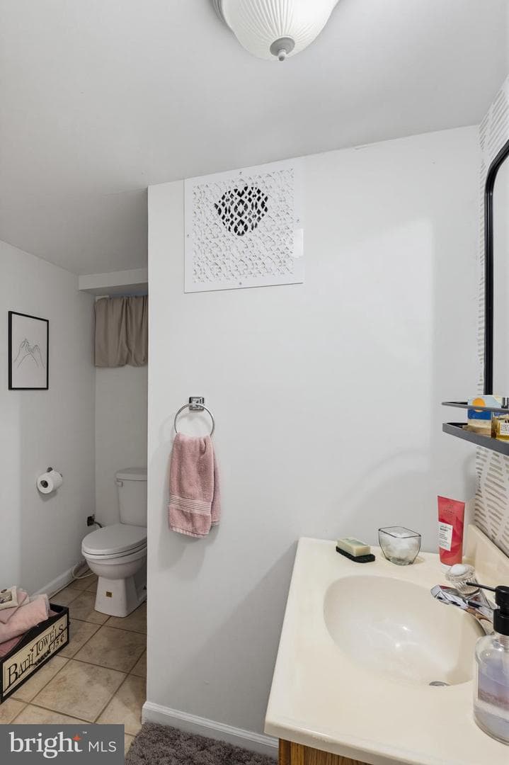 217 Church Lane photo 45