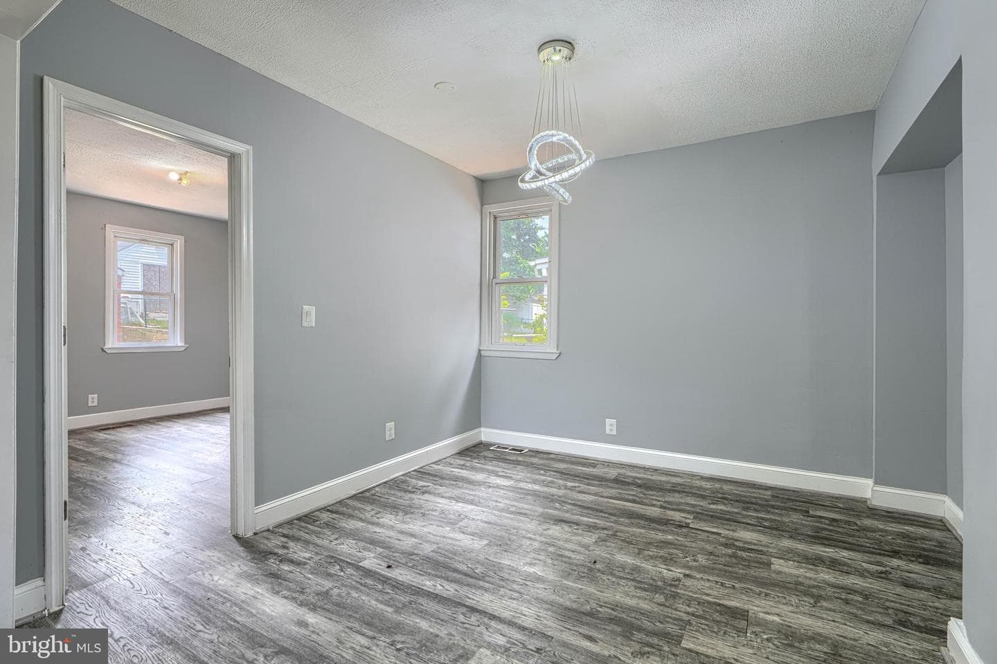 7428 Poplar Avenue photo 19