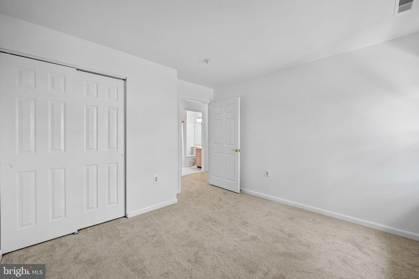 3901 Hannon Court #3e photo 16