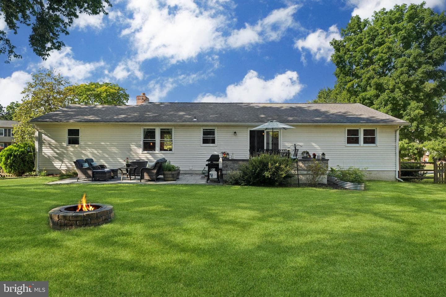 2405 Burlwood Road photo 13