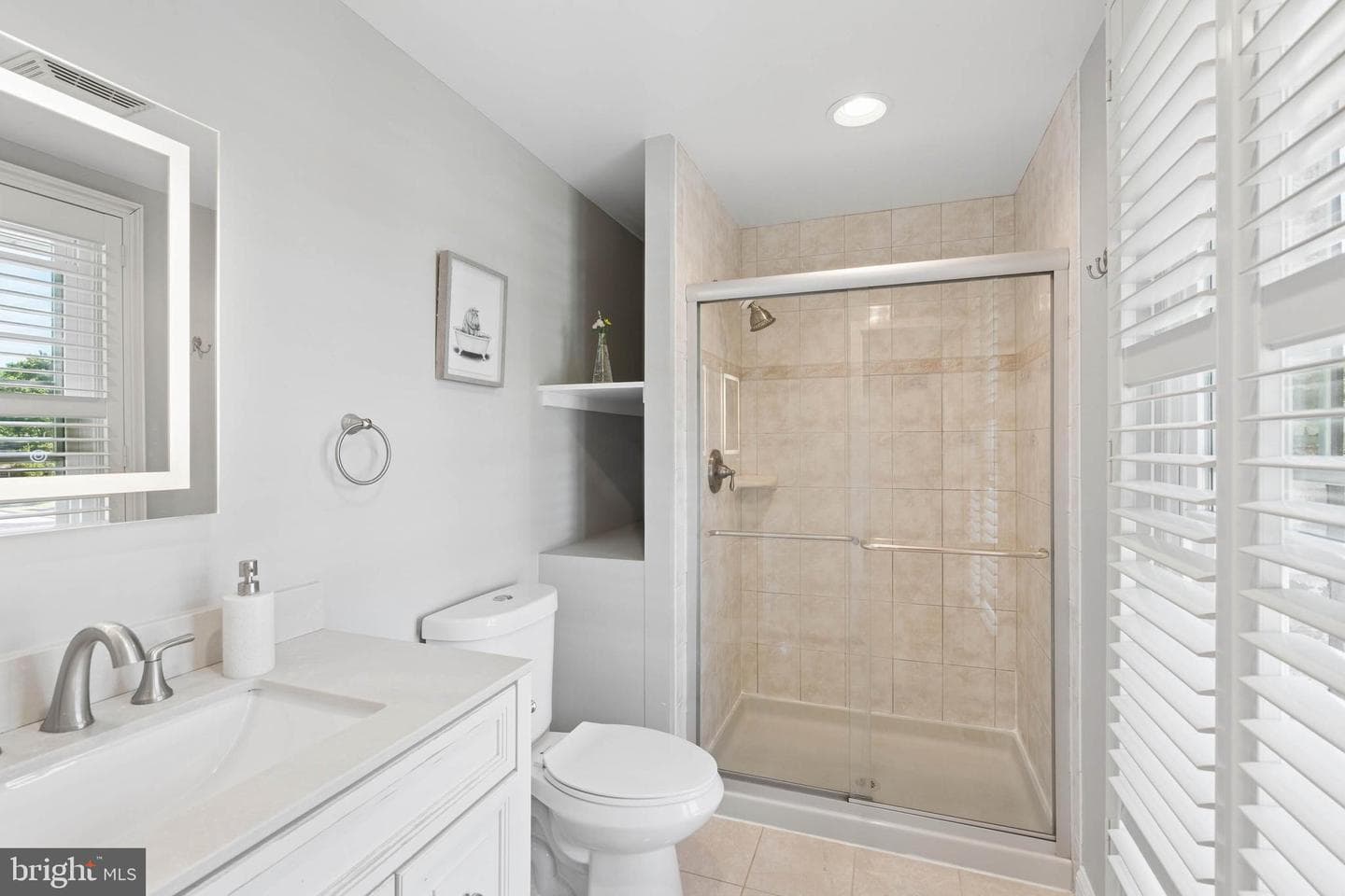 2405 Burlwood Road photo 16