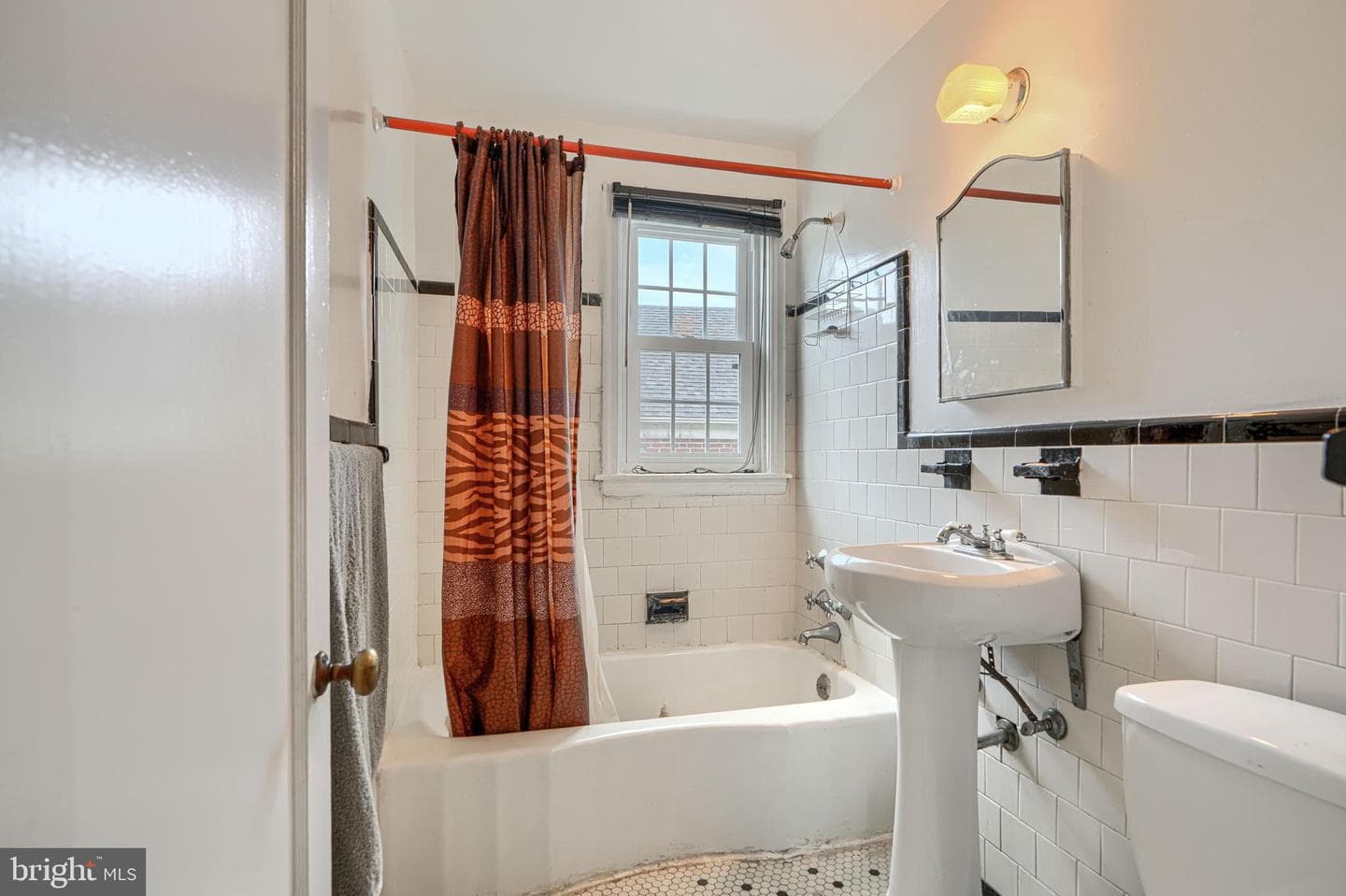 1806 Deveron Road photo 37