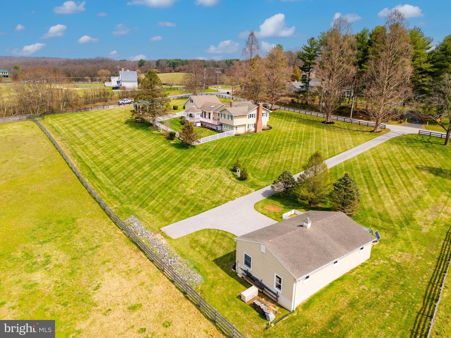 16104 Carroll Rd photo 5