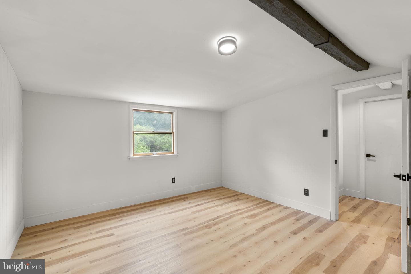577 Brook Road photo 28