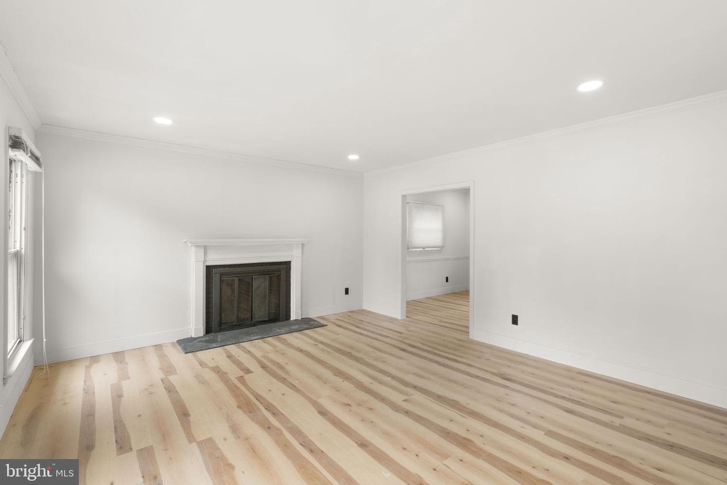 577 Brook Road photo 3