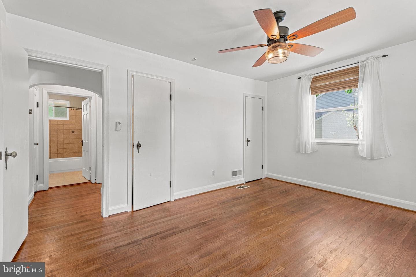 9945 Hilltop Drive photo 18