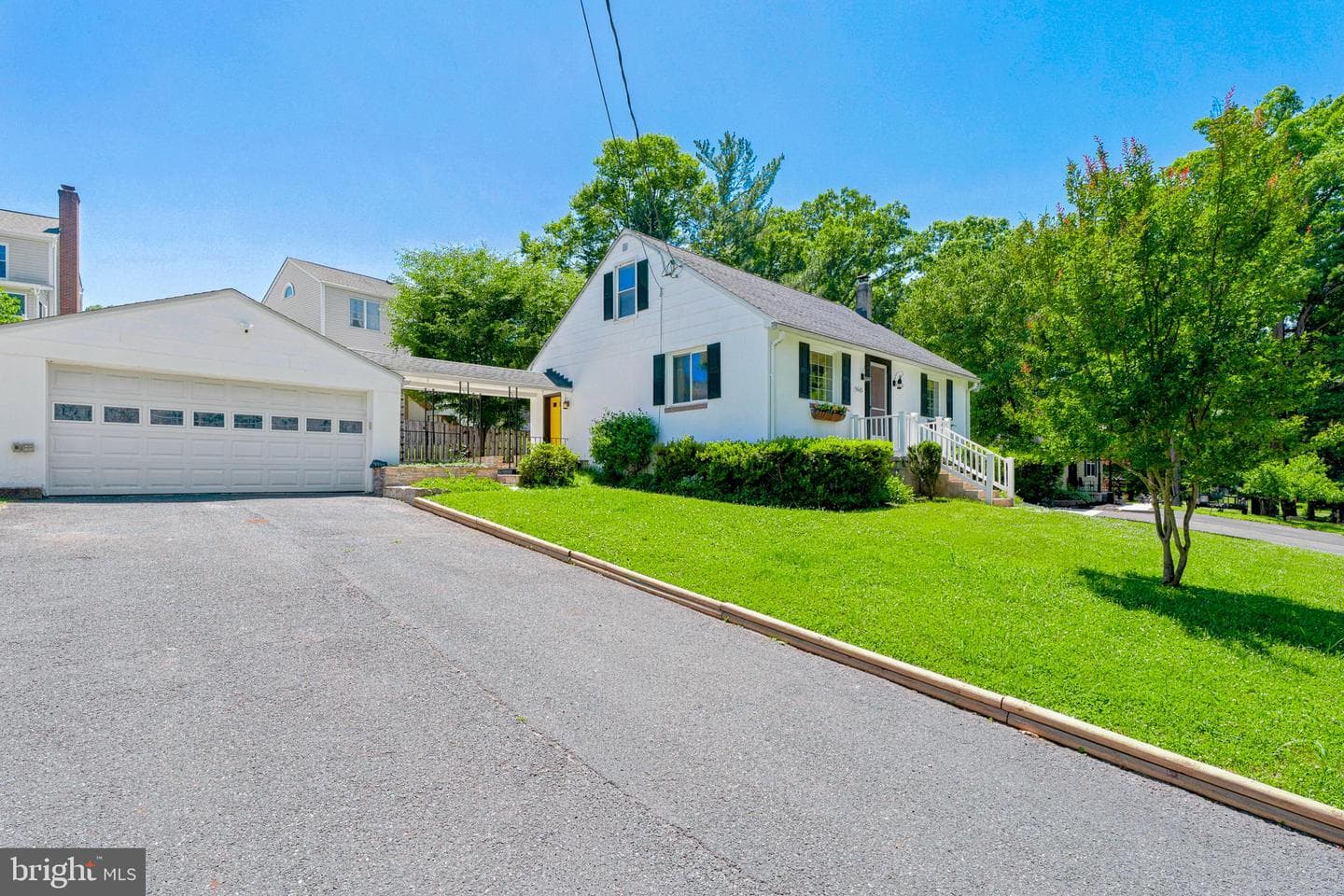 9945 Hilltop Drive photo 3