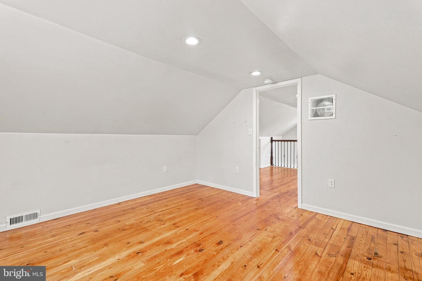 9945 Hilltop Drive photo 30