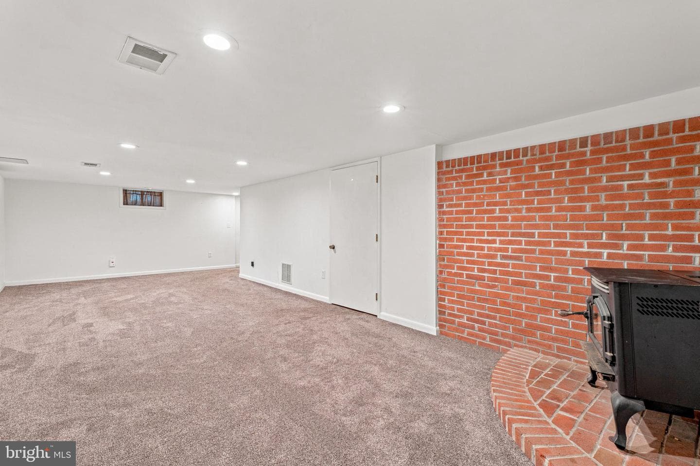 9945 Hilltop Drive photo 35