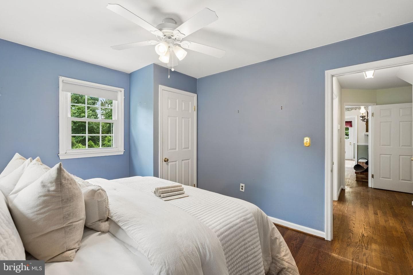 16010 Falls Road photo 22