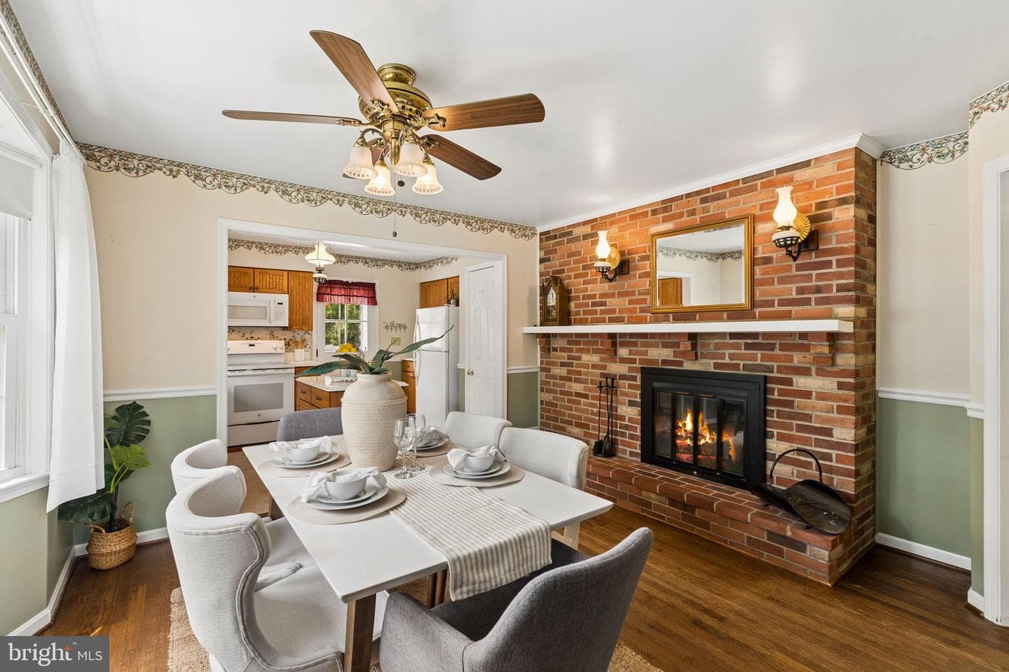 16010 Falls Road photo 34