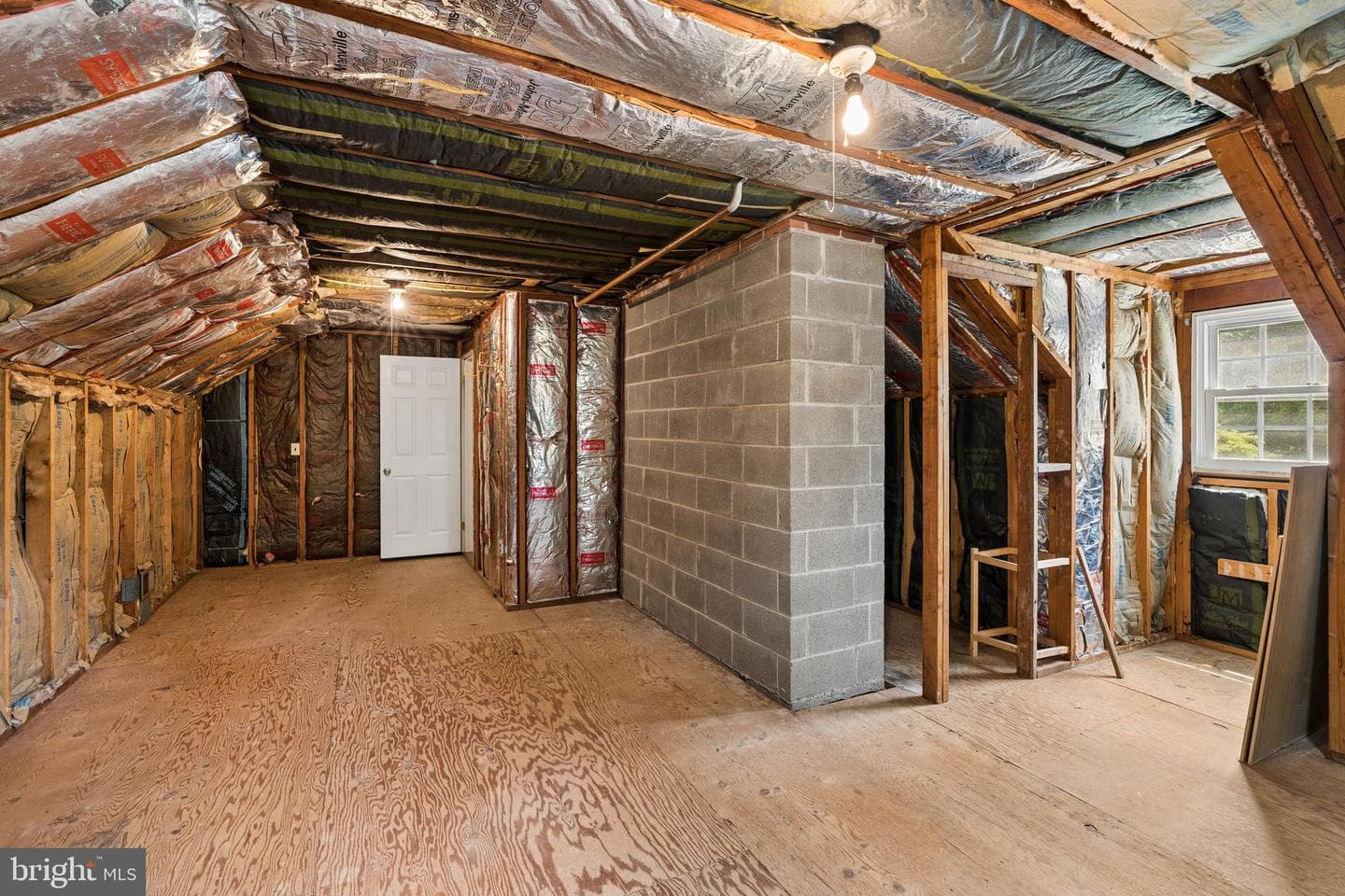 16010 Falls Road photo 51