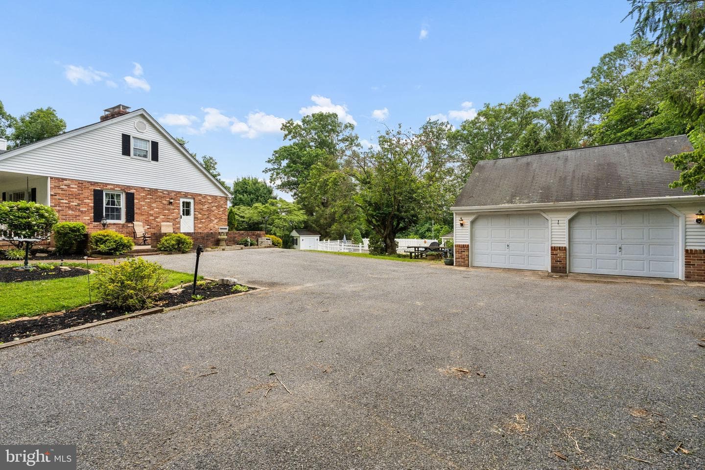 16010 Falls Road photo 66