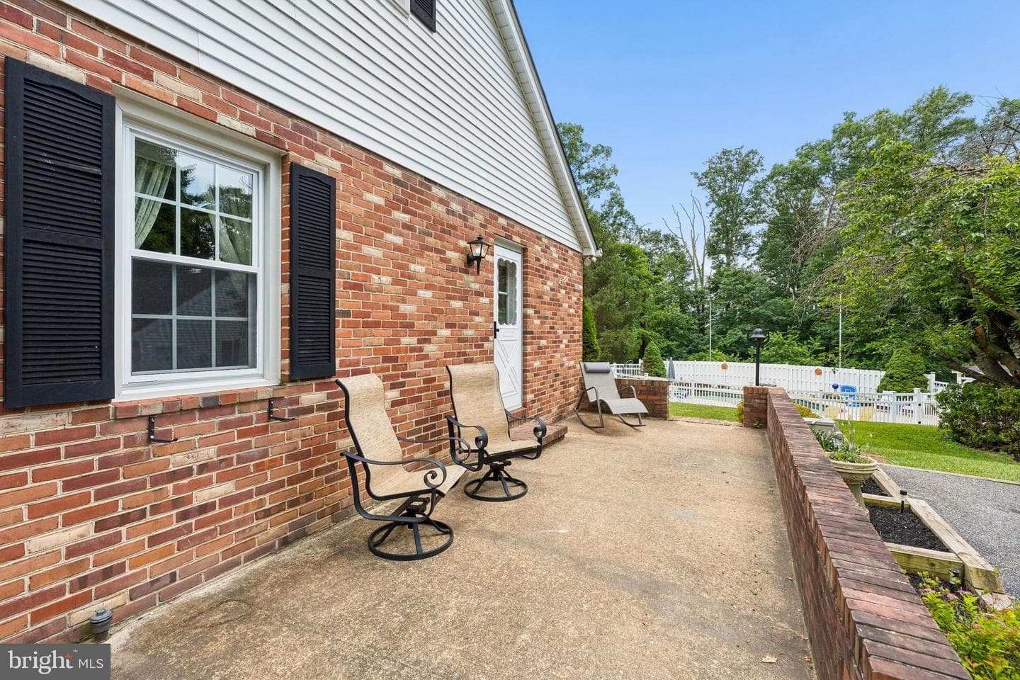 16010 Falls Road photo 69
