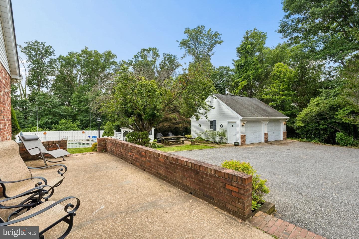 16010 Falls Road photo 70