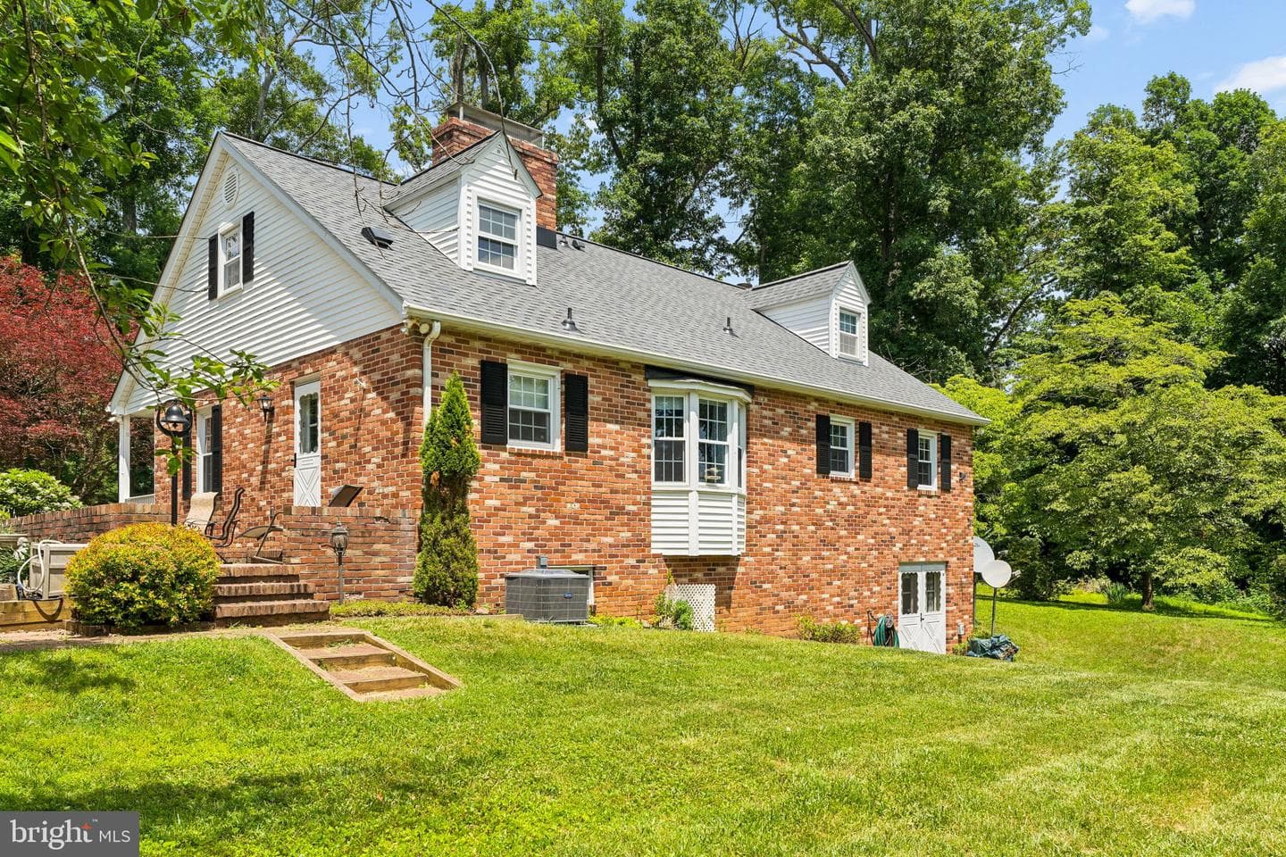 16010 Falls Road photo 82
