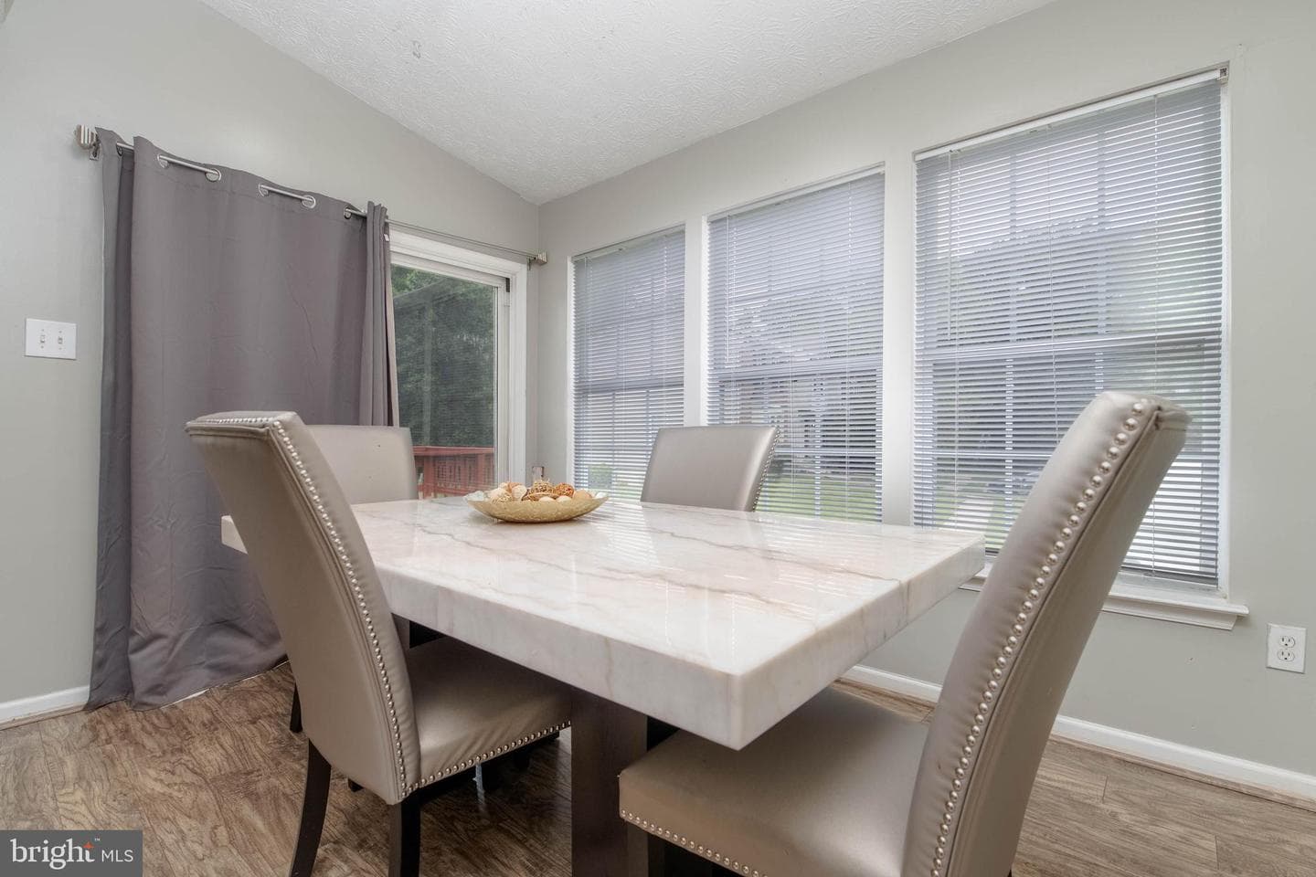 2021 Hackberry Road photo 11