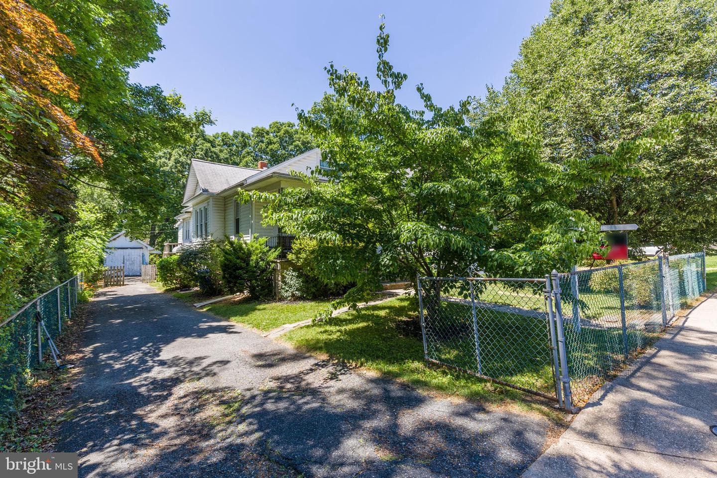 6426 Sherwood Road photo 35