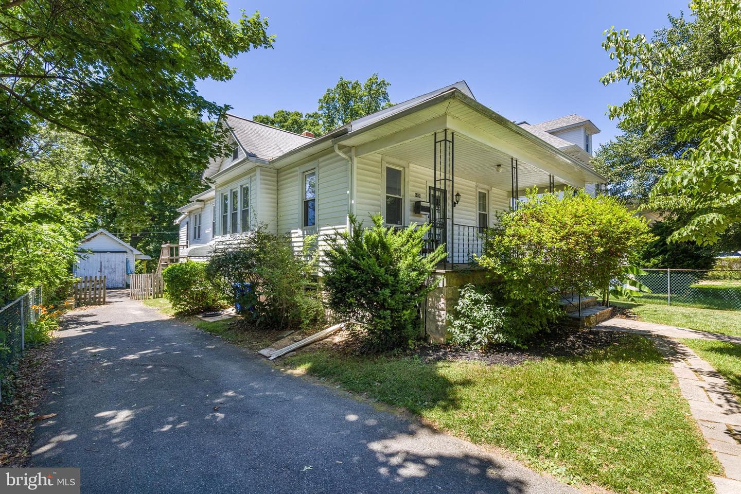 6426 Sherwood Road photo 36