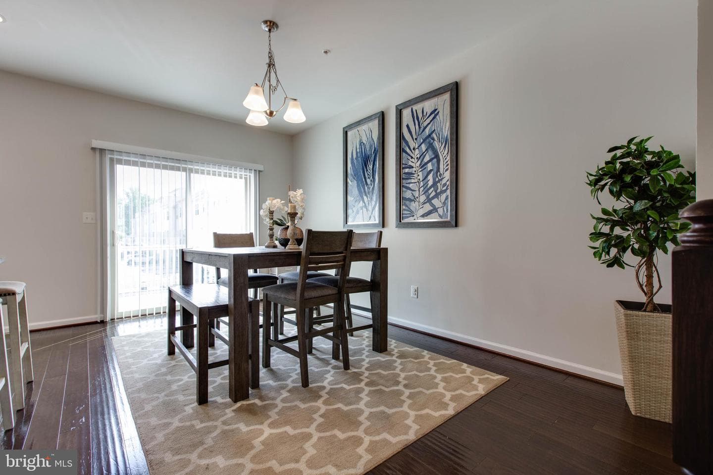 807 Foxleigh Way photo 14