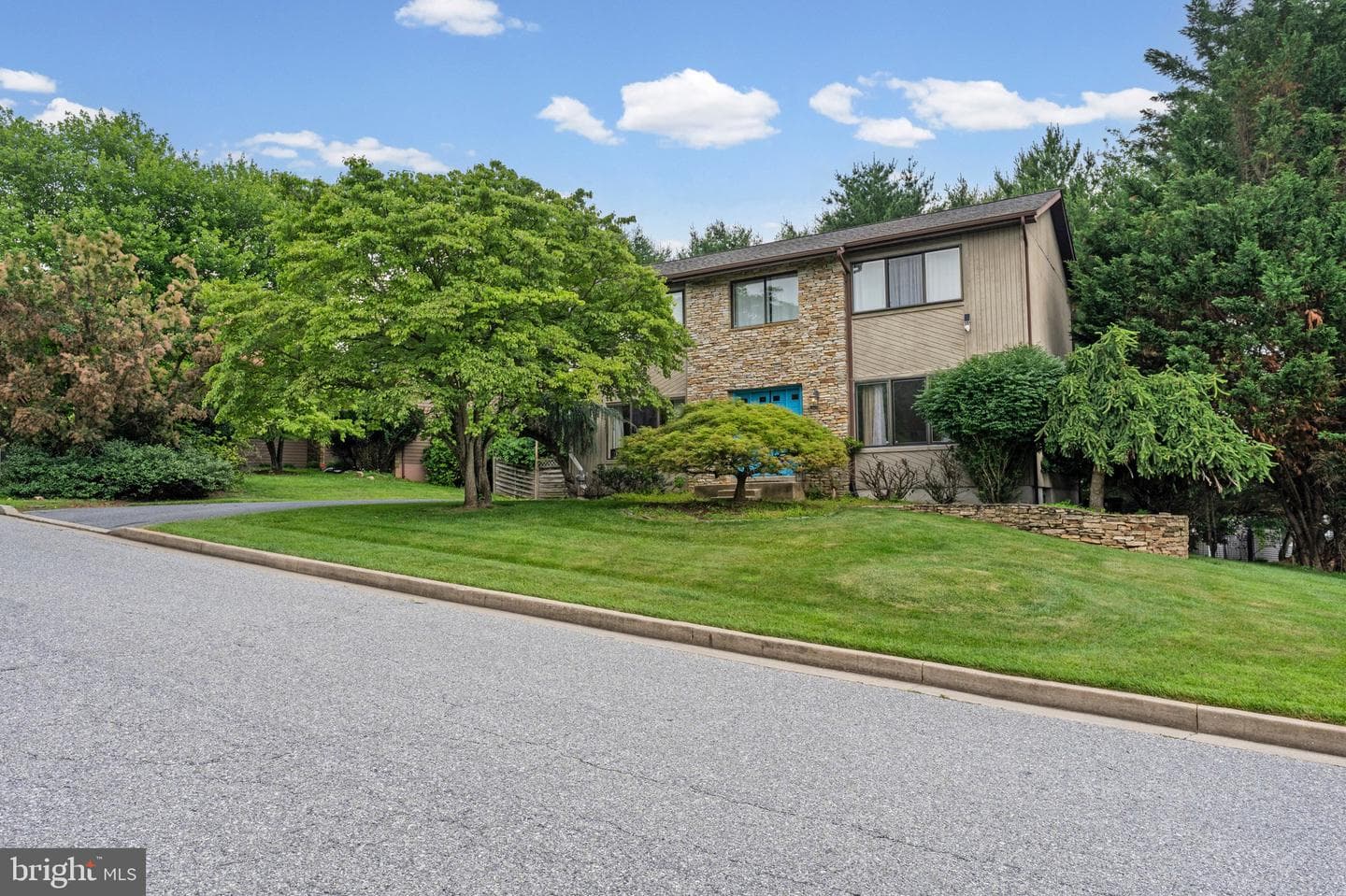 3 Oak Hill Court photo 40