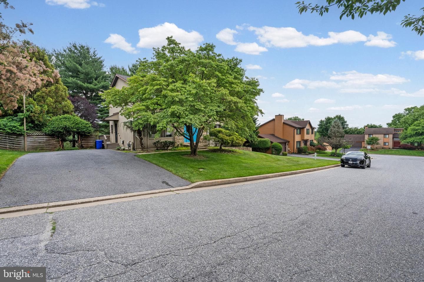 3 Oak Hill Court photo 42