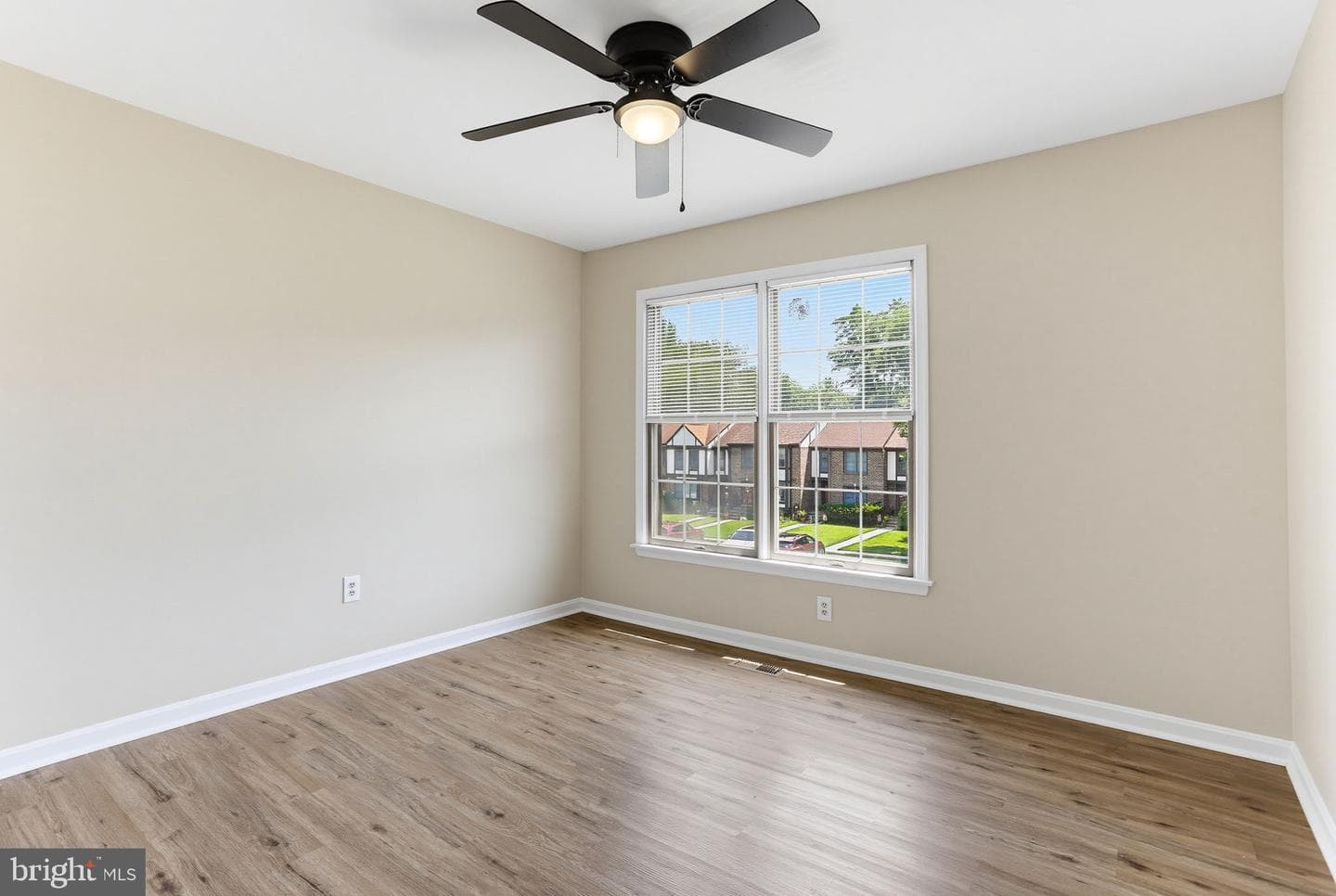 42 Rhodes Place photo 15