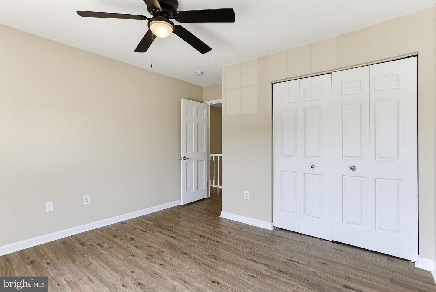 42 Rhodes Place photo 16