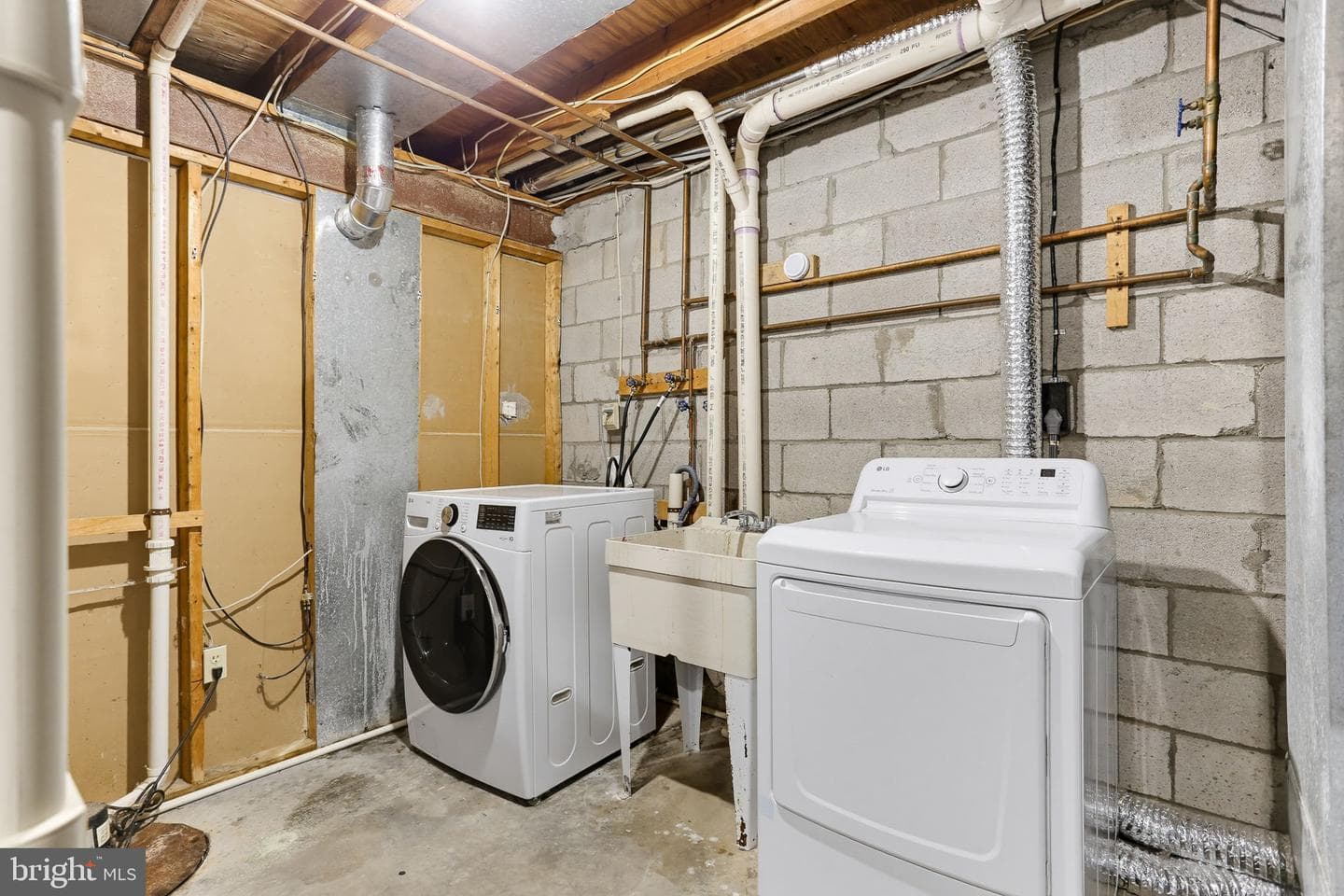 42 Rhodes Place photo 22