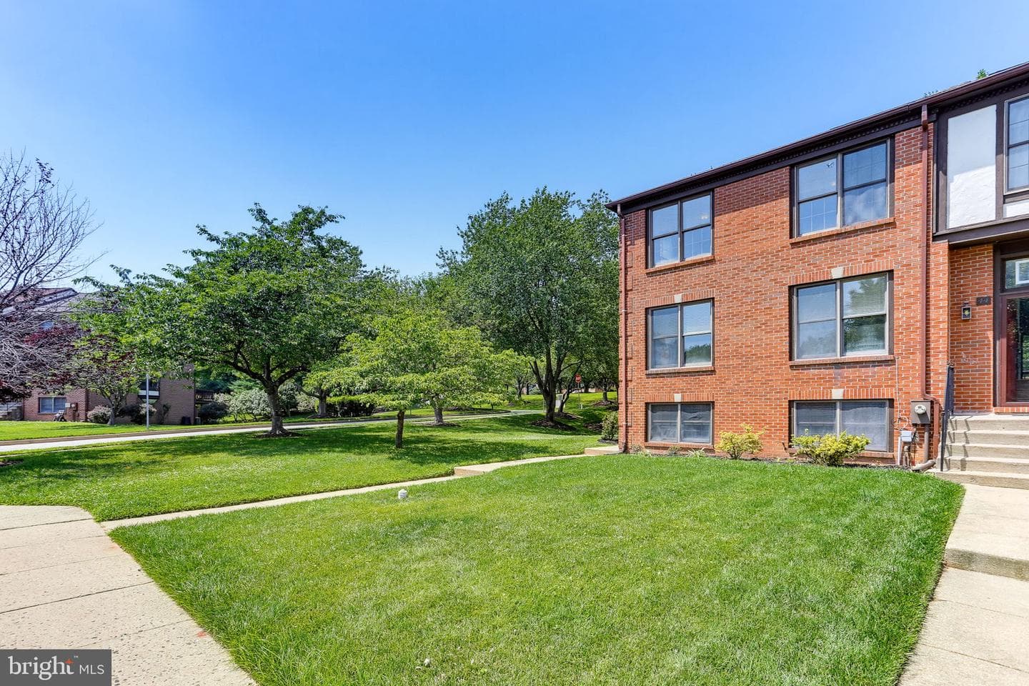 42 Rhodes Place photo 34