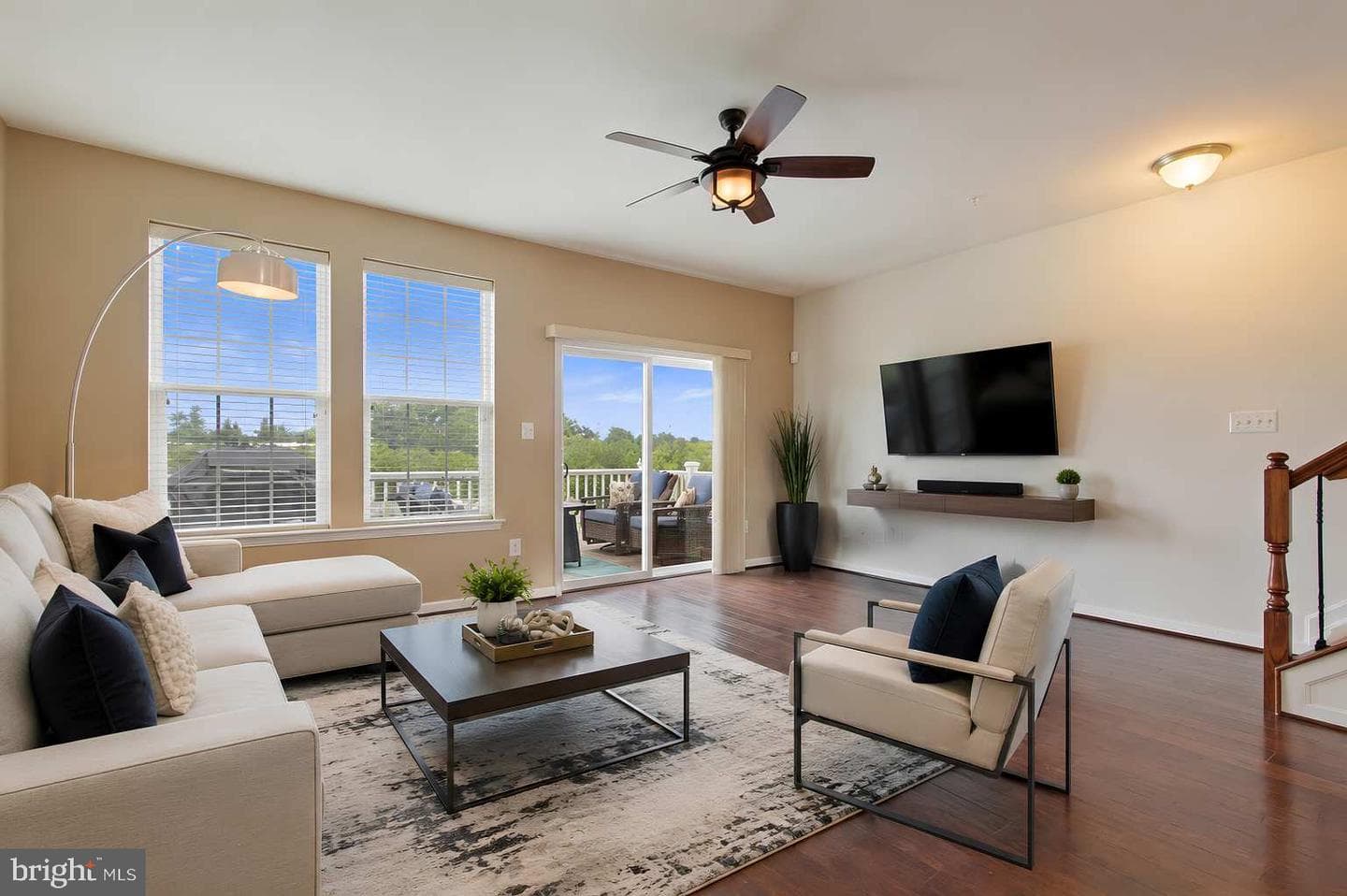 520 Halite Drive photo 3