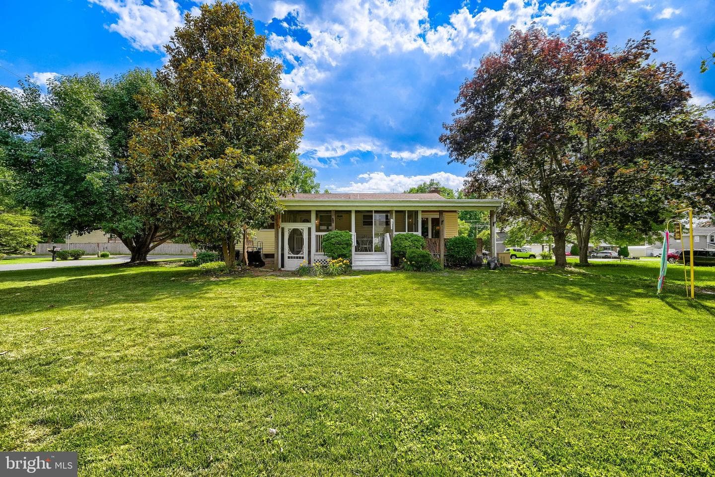 6926 Birdwood Avenue photo 24