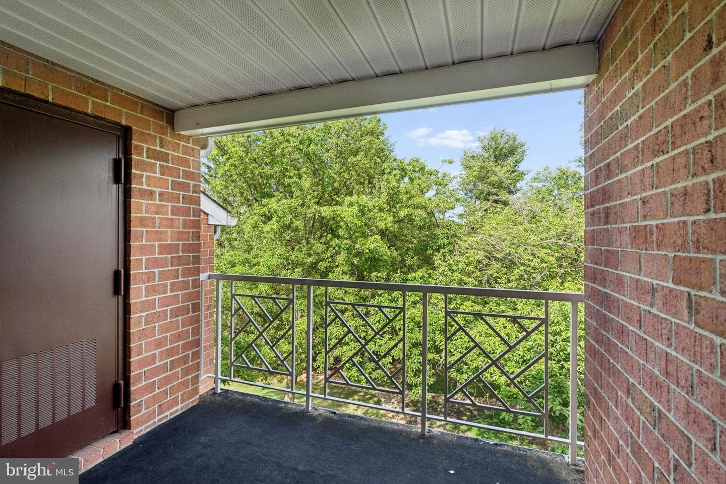1 Lucan Court #301 photo 12