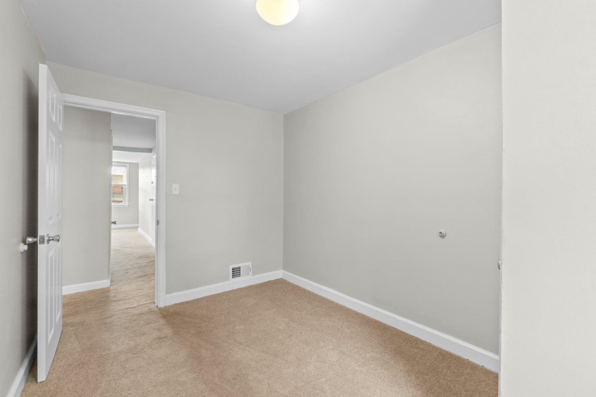 617 Delaware Avenue photo 17