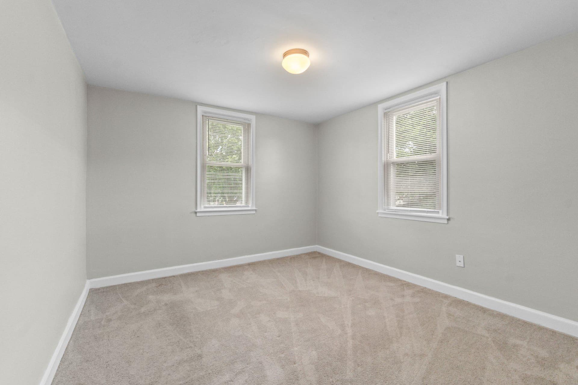 617 Delaware Avenue photo 19