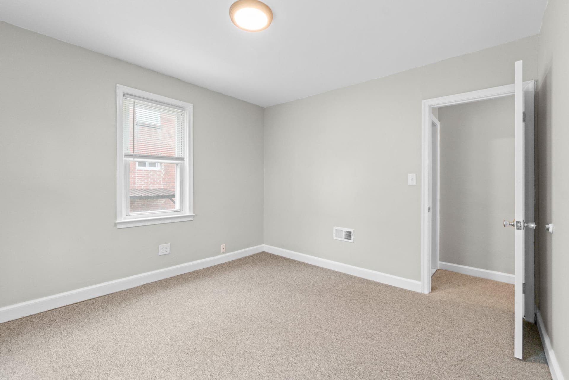 617 Delaware Avenue photo 23