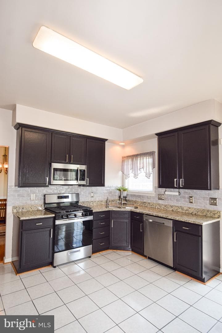 5724 Carrington Drive photo 4